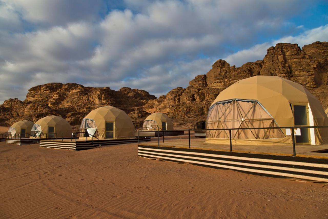 Sun City Camp Hotel Wadi Rum Buitenkant foto