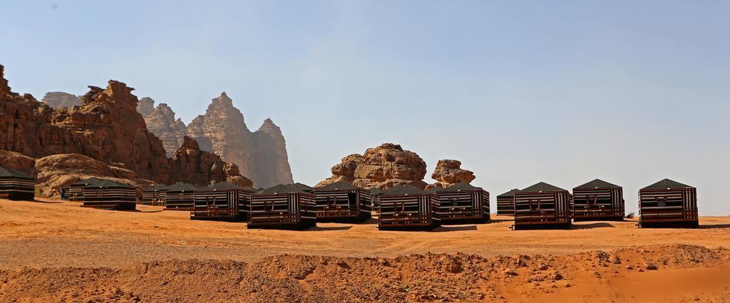 Sun City Camp Hotel Wadi Rum Buitenkant foto