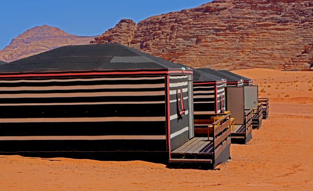 Sun City Camp Hotel Wadi Rum Buitenkant foto