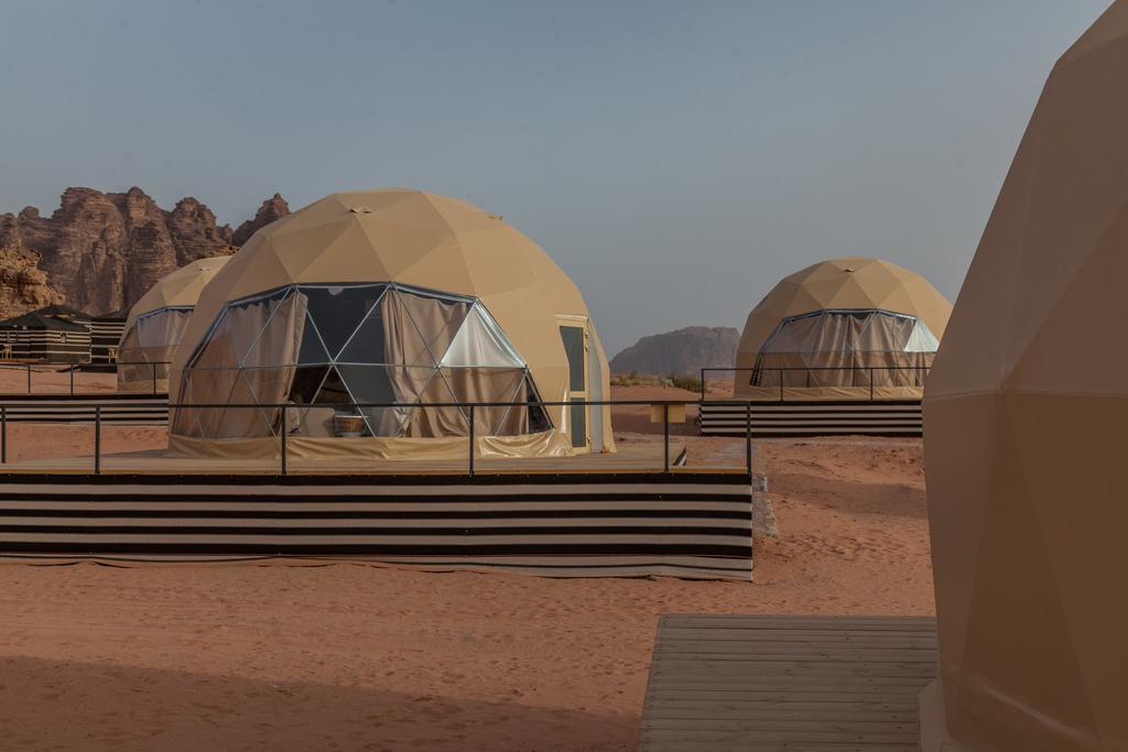 Sun City Camp Hotel Wadi Rum Buitenkant foto